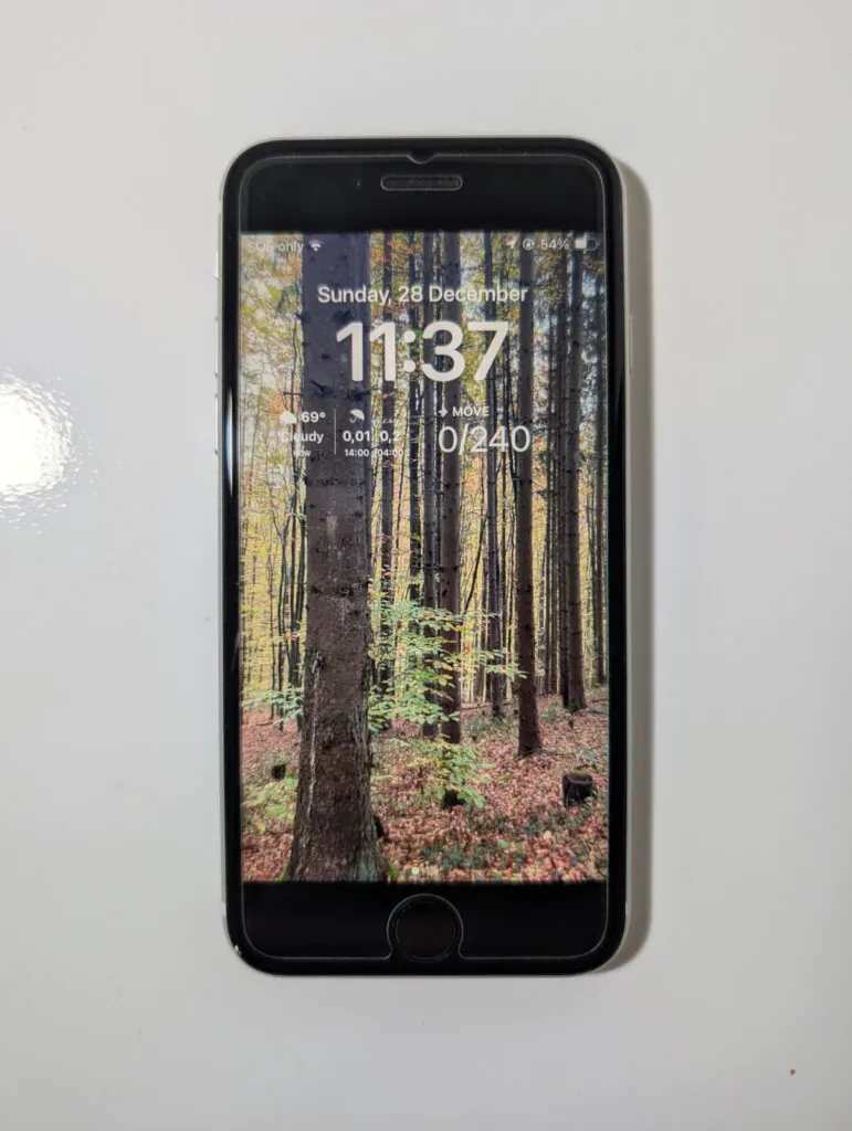 Apple iPhone SE (2020) – 128 GB – White (Unlocked)