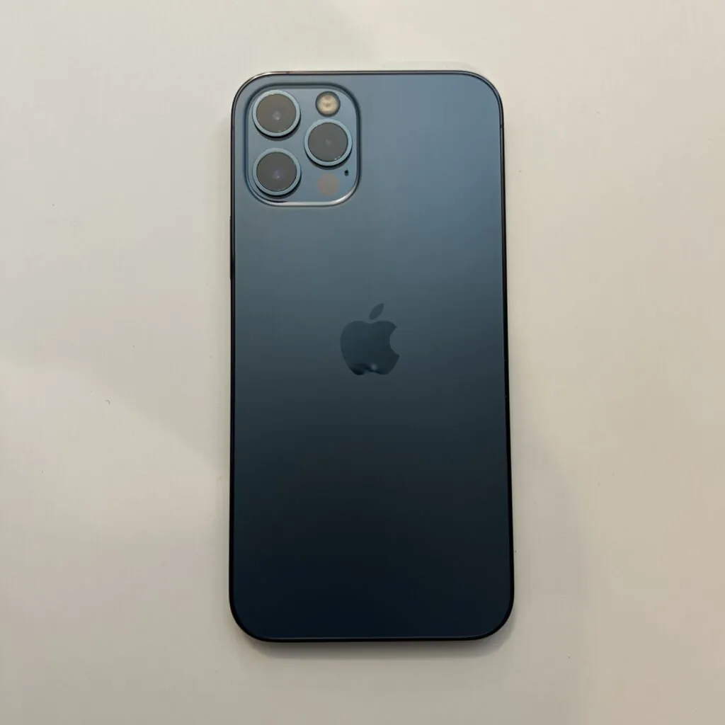 Apple iPhone 12 Pro 128GB Fully Unlocked A2341 Very Good Condition