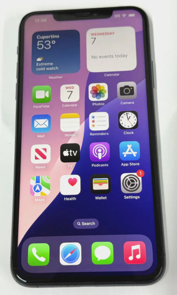 Unlocked Apple iPhone 11 Pro Max – 64GB Green – 100% Batt – Crck Back – Pls Read