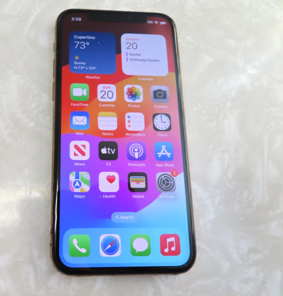 Apple Iphone 11 Pro 64GB Gold (AT&T ONLY) Original – good used – 67% bh