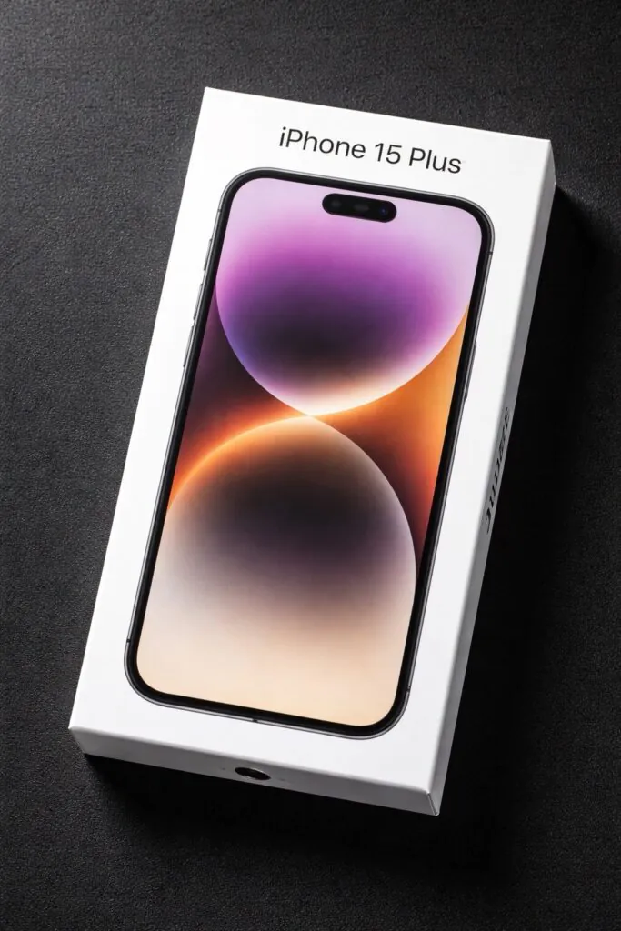 Apple Green  iPhone 15 Plus 128GB. Full Carrier Unlocked. Mint Condition!