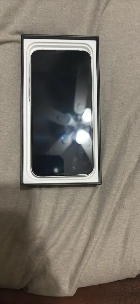 Apple iPhone 16e 256GB, White, Unlocked