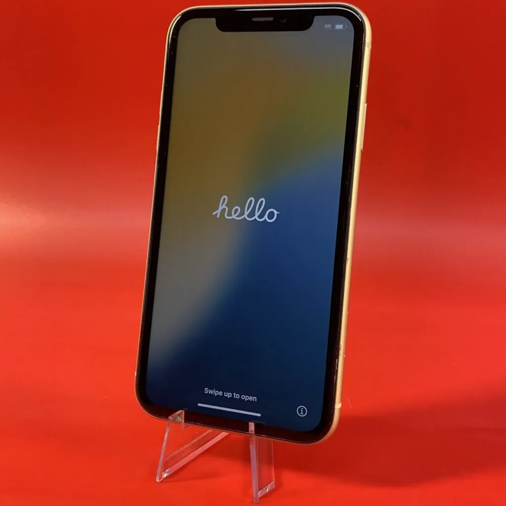 Apple iPhone 11 128 GB – White A2111 (GSM&CDMA) – Great Condition / Grade B