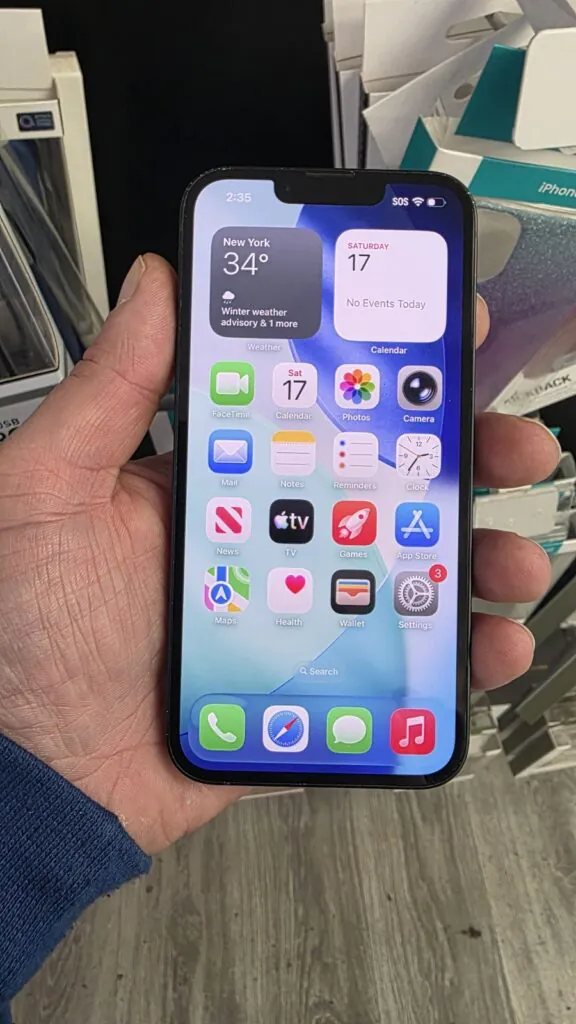 Apple iPhone 16e – 128 GB – Black (Unlocked) – Bat 100% – Good Condition