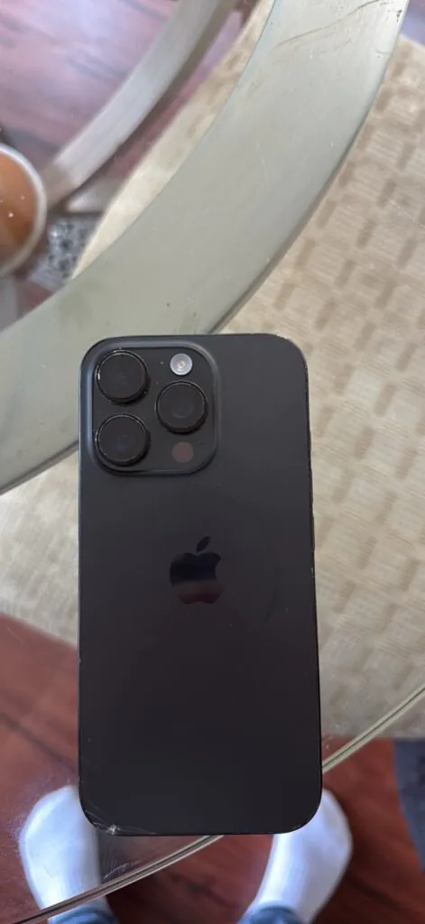 Apple iPhone 16 Pro – 256 GB – Black Titanium (Unlocked)