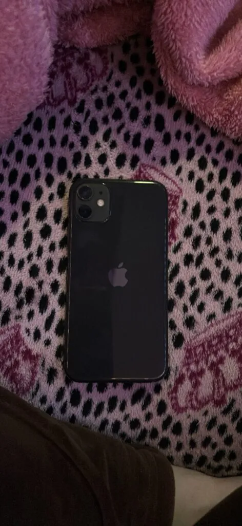 iPhone 11 64GB Unlocked black