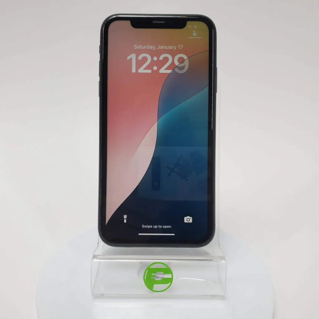 Unlocked Apple iPhone 11 64GB 18.7.1 Black MWL72LL/A