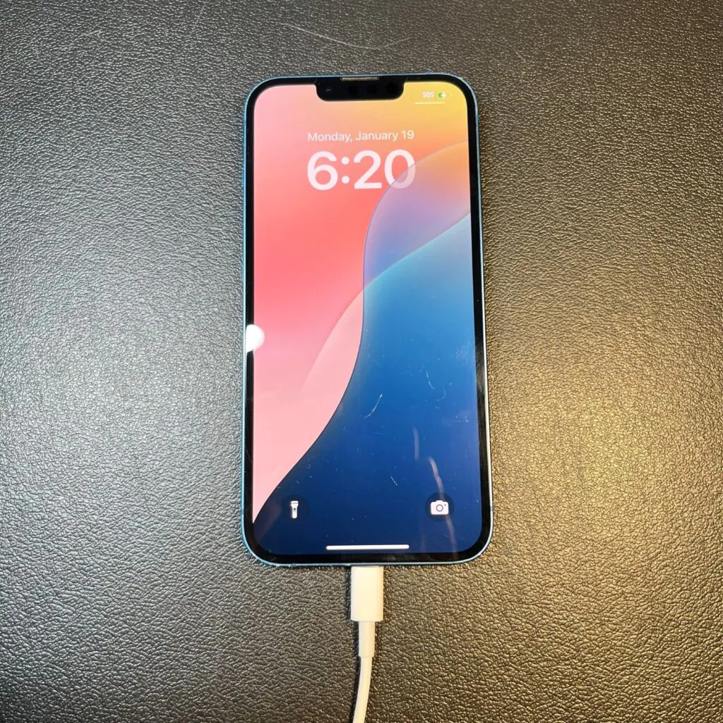 Apple iPhone 13 – 128 GB – Blue (Unlocked) – 74%🔋- Scratching – AS IS