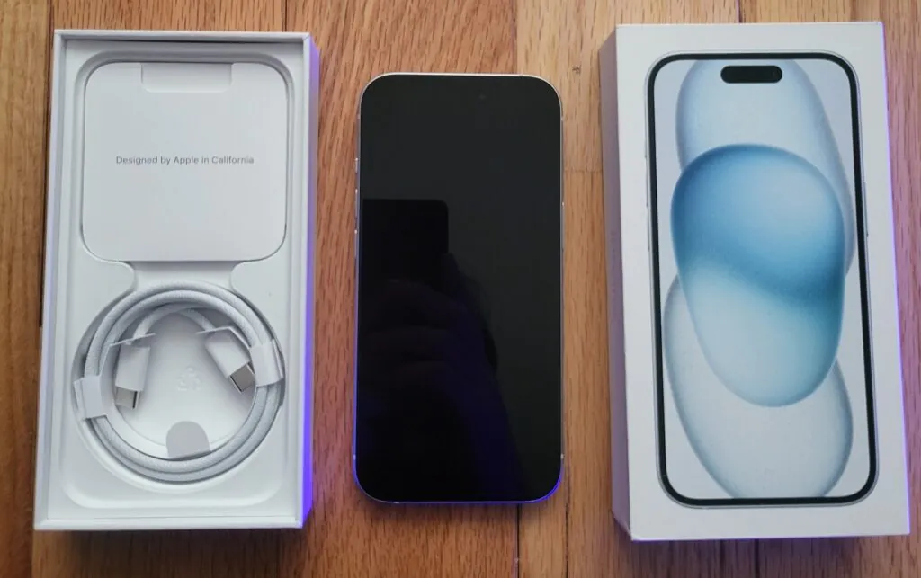 Apple iPhone 15 – 128 GB – Blue (AT&T)