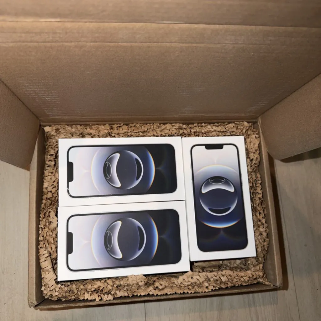 Apple iPhone 16e – 128 GB – White (Factory Unlocked & Sealed)