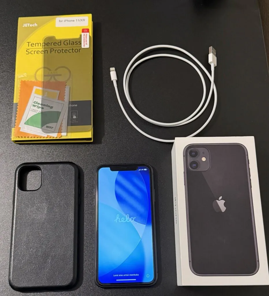 Apple iPhone 11 – 256 GB – Black (Unlocked)