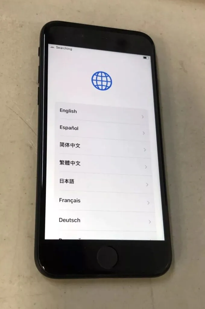 iPhone SE 2020 2nd Gen 128GB  (Unlocked)**G**