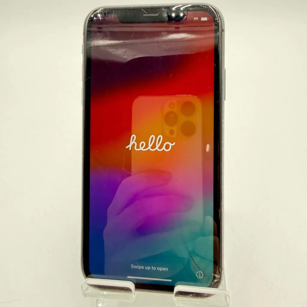 Apple iPhone 11 6.1″ 64GB Black AT&T Used – Fair Condition