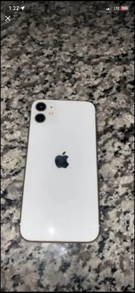 Apple iPhone 11 White 12MP Bar Smartphone