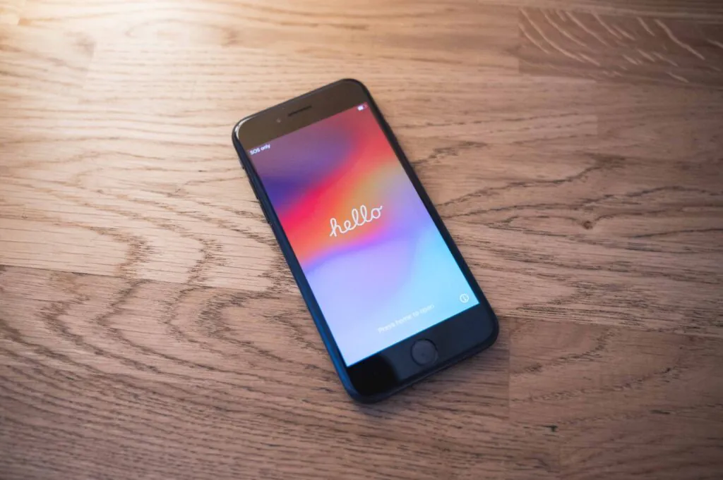 Apple iPhone SE (2020) – 256 GB – Black (Unlocked) – NO RESERVE