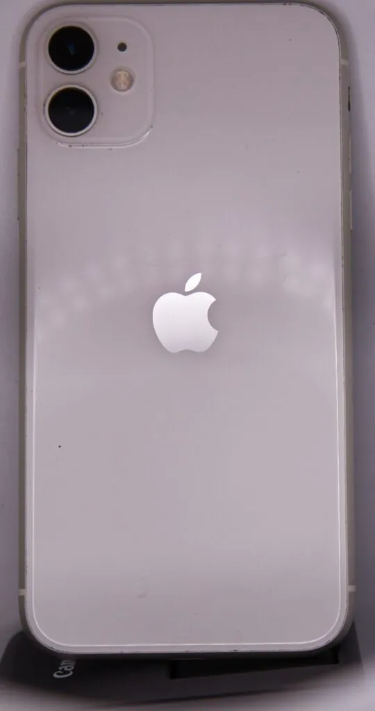 Apple iPhone 11 – 64 GB – White (AT&T) – Excellent Condition – No Scratches-