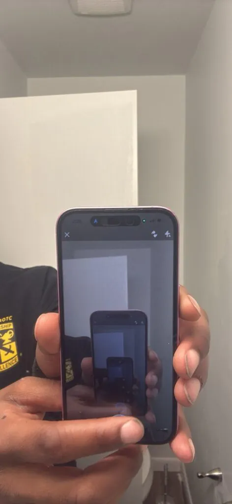 Apple iPhone 16, Pink