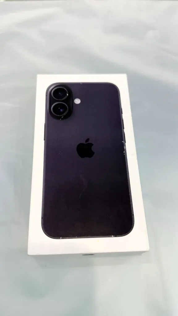 Apple iPhone 16 – 128 GB – Black (Unlocked)