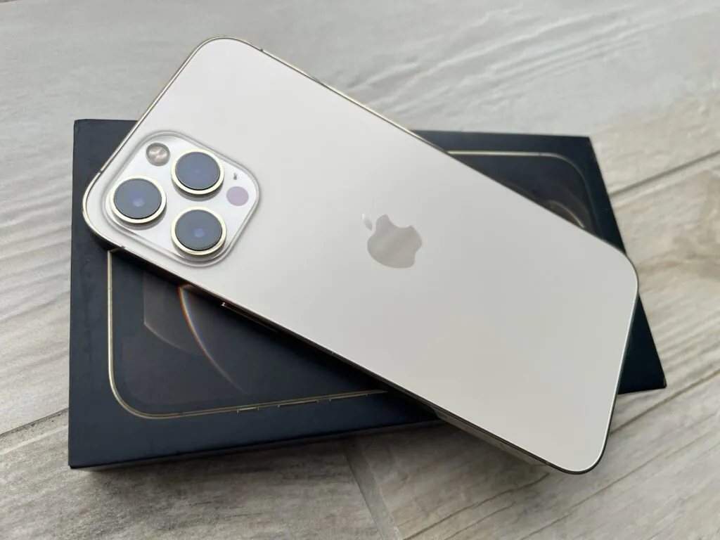 T-Mobile iPhone 12 Pro Max 128gb in Gold ~ Glossy & flawless