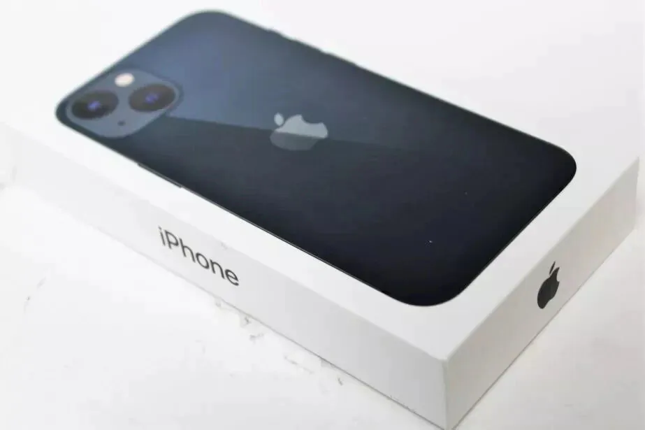 Factory New Sealed Apple iPhone 13 A2482 128GB 256GB 512GB Unlocked US SHIPPING