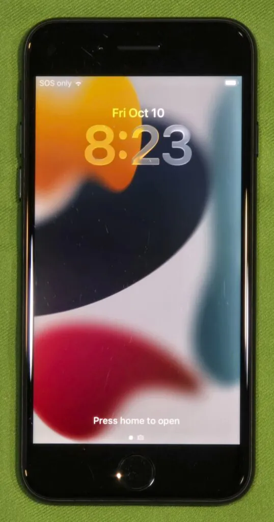 Apple iPhone SE (2020) – 64 GB – Black (Unlocked)