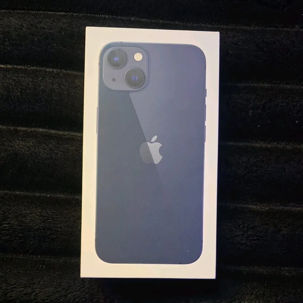 Apple iPhone 13 128GB Total Wireless/Verizon, Midnight Black