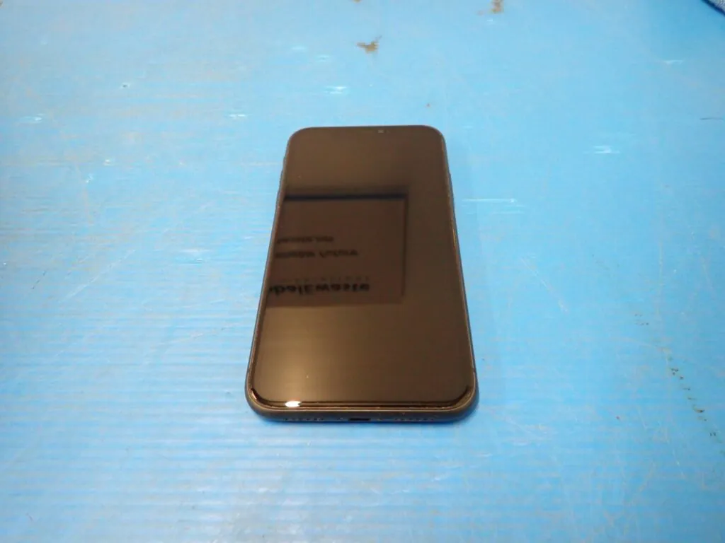 Apple iPhone 11 Unlocked 64GB A2111 (CDMA+GSM) Black Grade B FREE SHIPPING