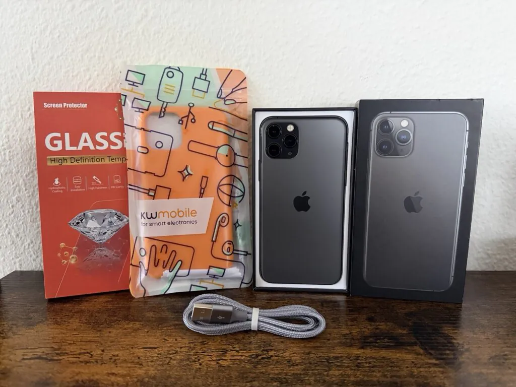 iPhone 11 Pro 64GB Unlocked Smartphone Space Grey + More