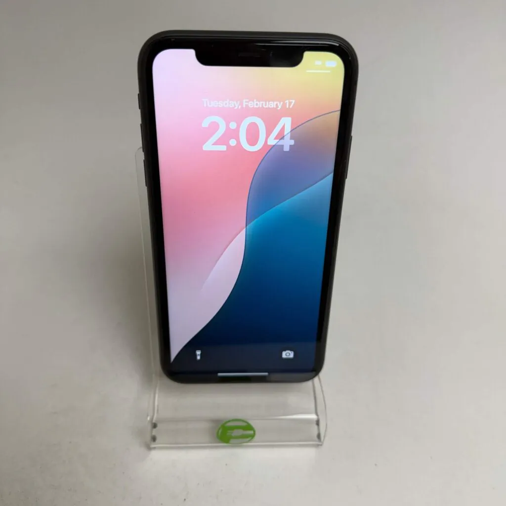 Unlocked Apple iPhone 11 64GB 18.4.1 Black MM693LL/A