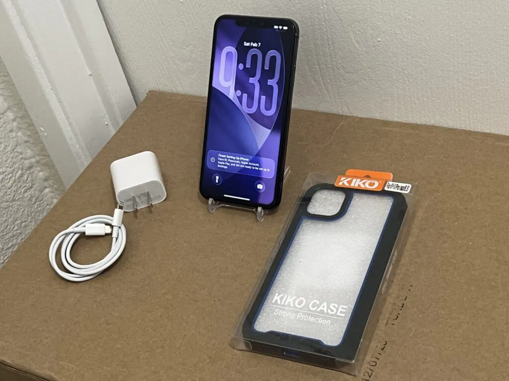 Apple iPhone 11 Pro Max – 256GB – Space Gray (Unlocked) A2161 (CDMA + GSM)  GOOD