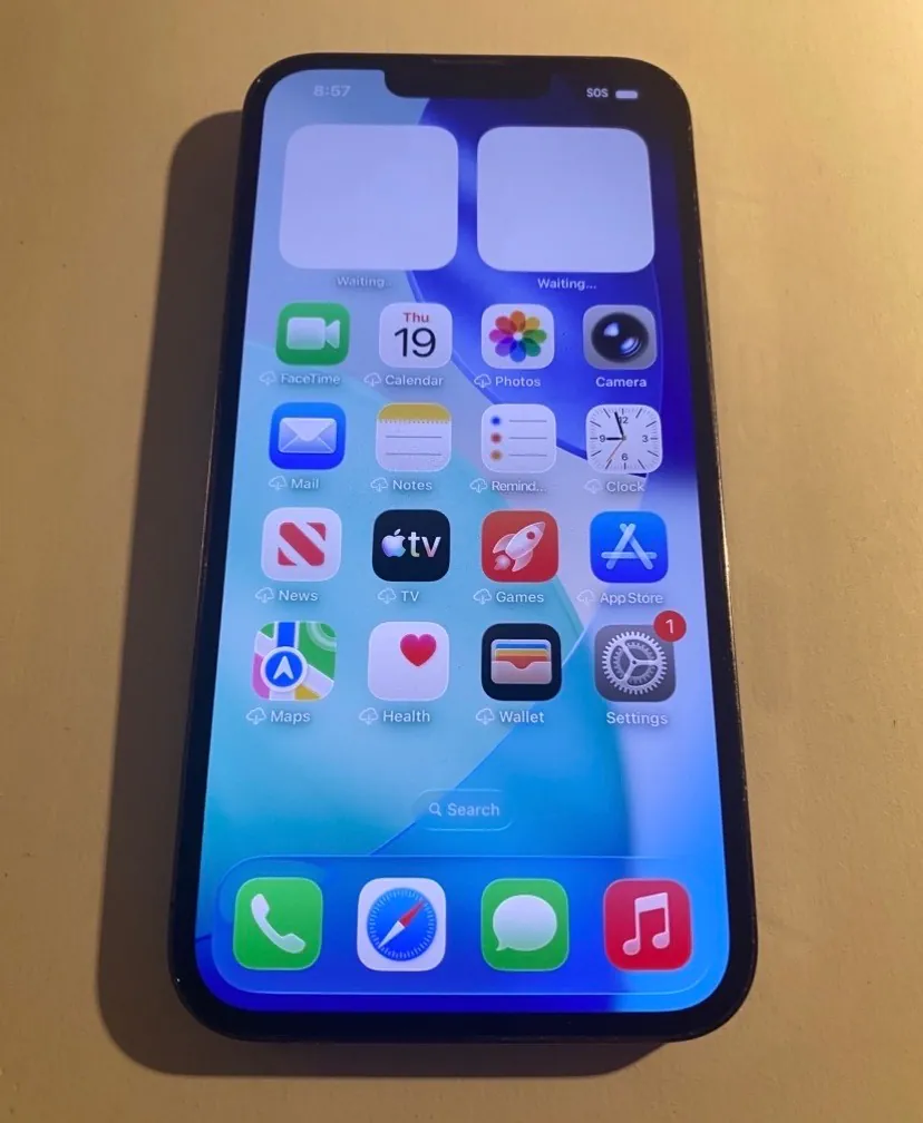 Apple iPhone 13 Pro – 128GB – Unlocked (Read Description)