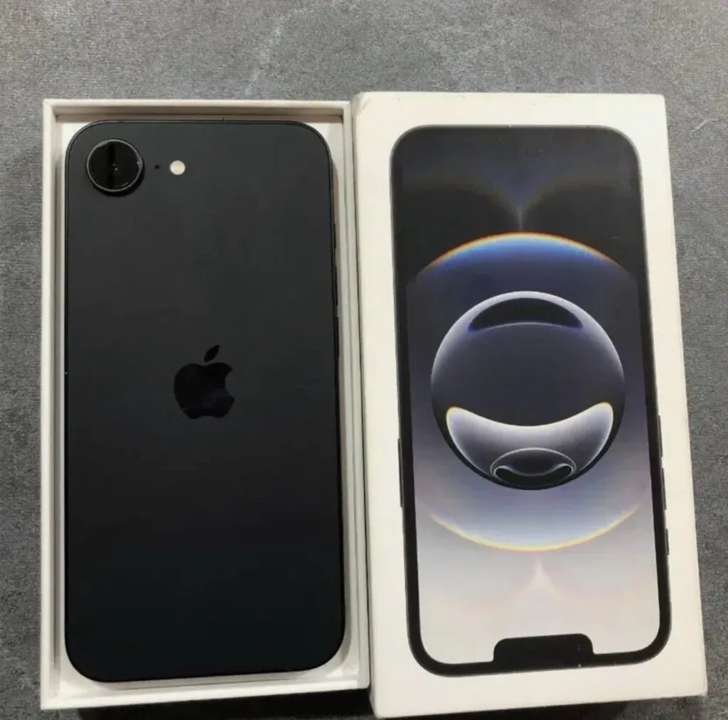 Apple iPhone 16e 128GB Unlocked Excellent Condition, With Box