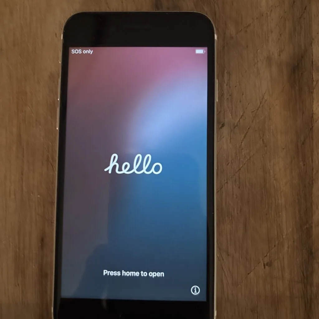 Apple iPhone SE 2nd Gen – 128GB – White – Unlocked – A2275 MXCU2LL/A