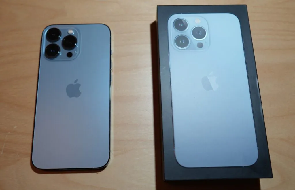 Apple iPhone 13 Pro, 128GB Unlocked Used in Good Condition