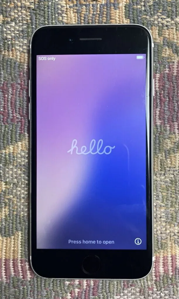 Apple iPhone SE 2  Unlocked Smartphone 64GB White