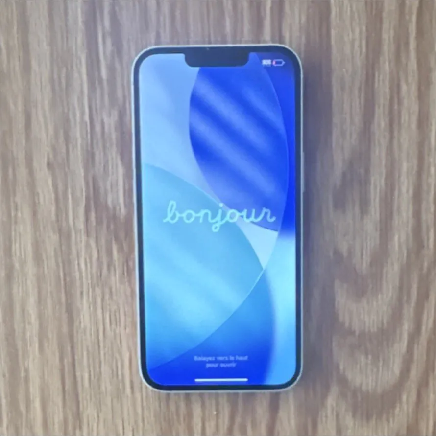 Apple iPhone 13 White Smartphone – Locked T Mobile