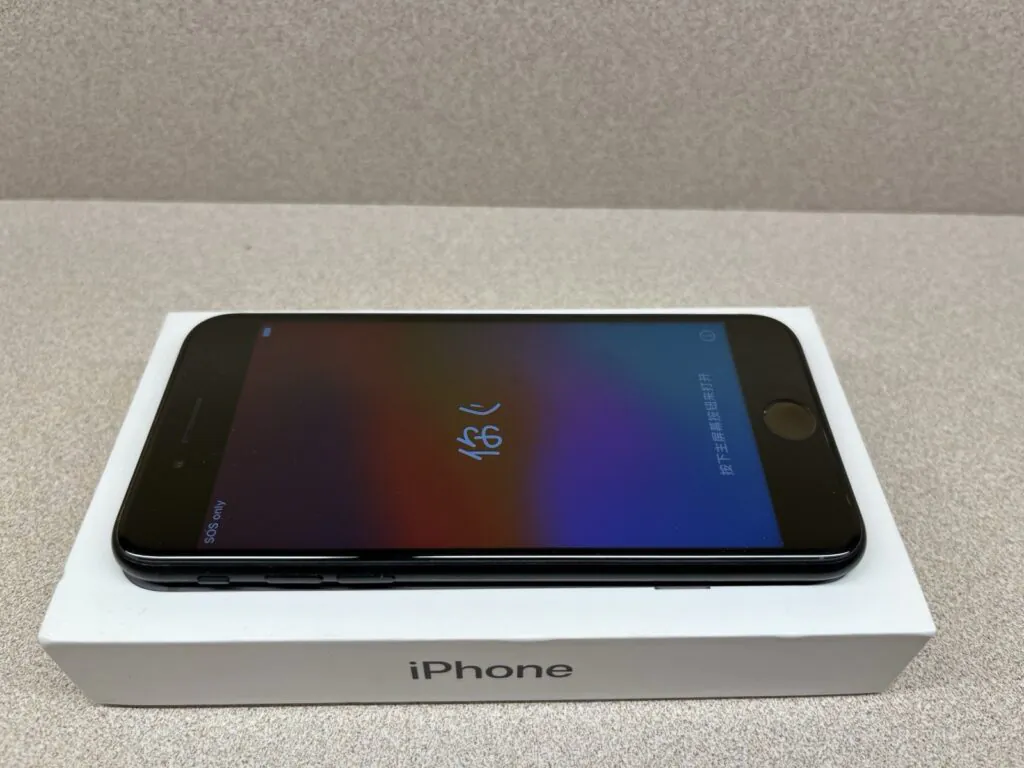 Apple iPhone SE 2020 64GB, Black, Unlocked