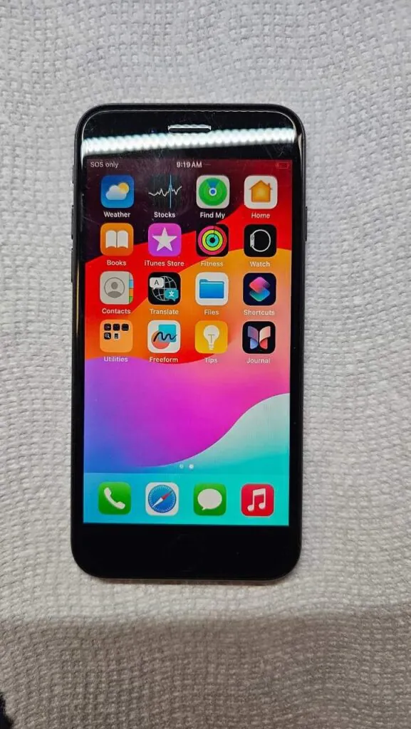 Apple iPhone SE (2020) – 64 GB – Black (Unlocked)