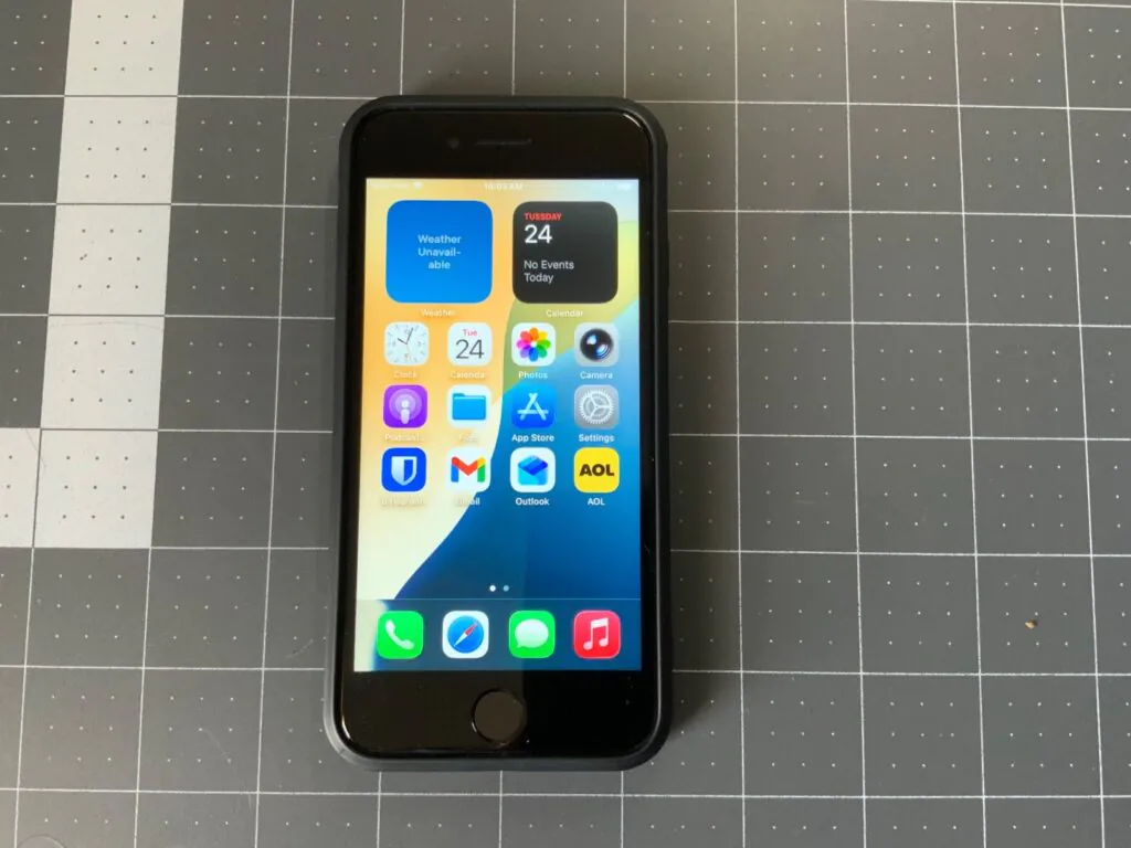 Apple iphone SE late 2022 3rd Generation