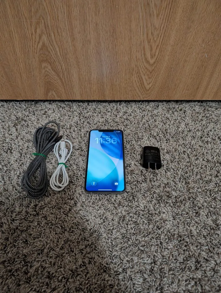Apple iPhone 11 Pro Max – 64 GB – Silver (Unlocked)