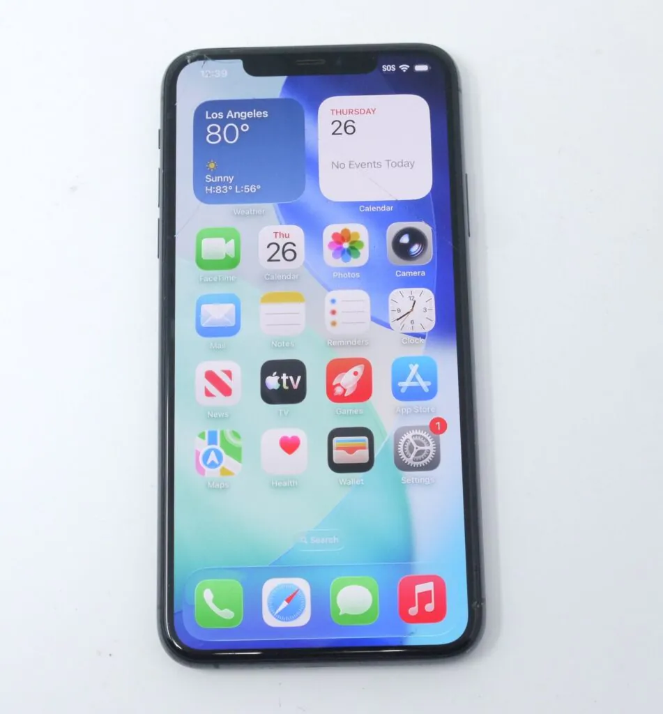 Apple iPhone 11 Pro Max 6.5″ 256GB A2161 Green – Unlocked – Working / Cracked