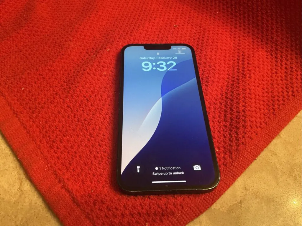 Unlocked Apple iPhone 13 128GB BLUE MLAE3LL/A 84% Batttery Midnight