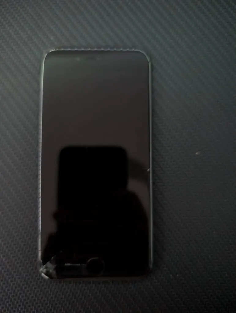 Apple iPhone SE (2nd Generation, 128GB, Space Gray, Unlocked)