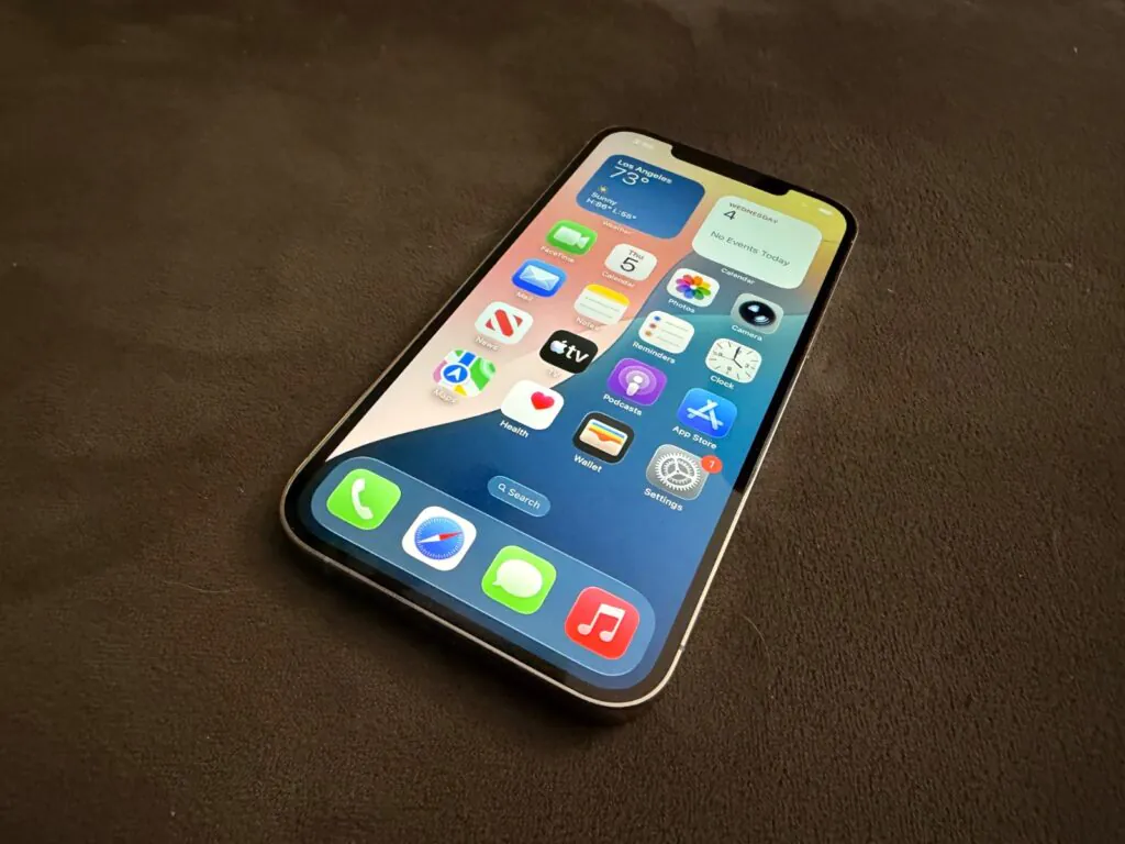 Unlocked Apple iPhone 12 Pro Max 256GB 26.2 Silver MG9G3LL/A