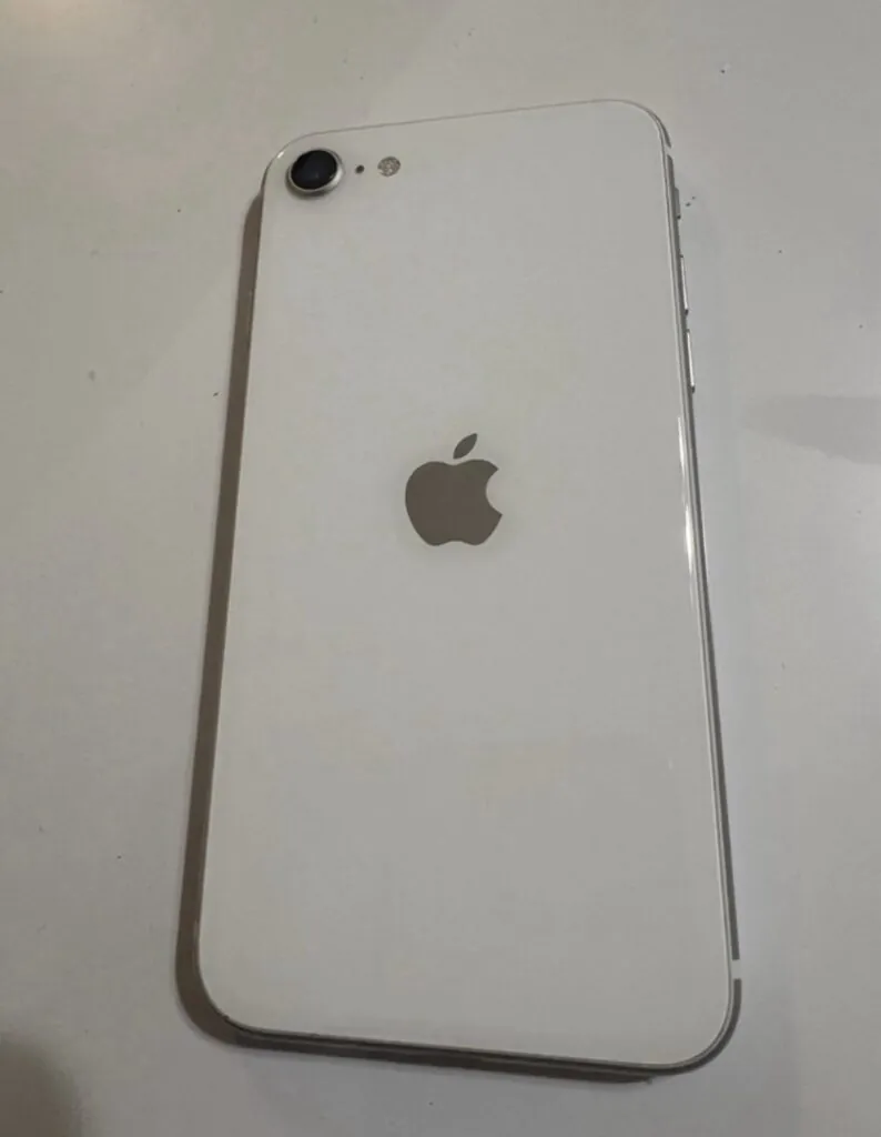 Apple iPhone SE (2nd Generation, 2020) Unlocked, White/Silver, 64GB