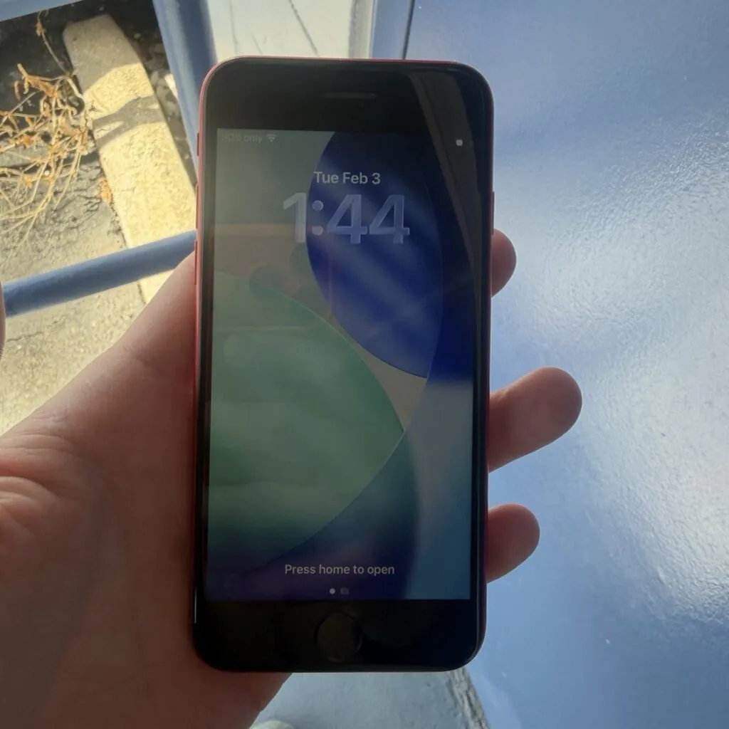 Apple iPhone SE 2nd GEN (2020) 64GB Red