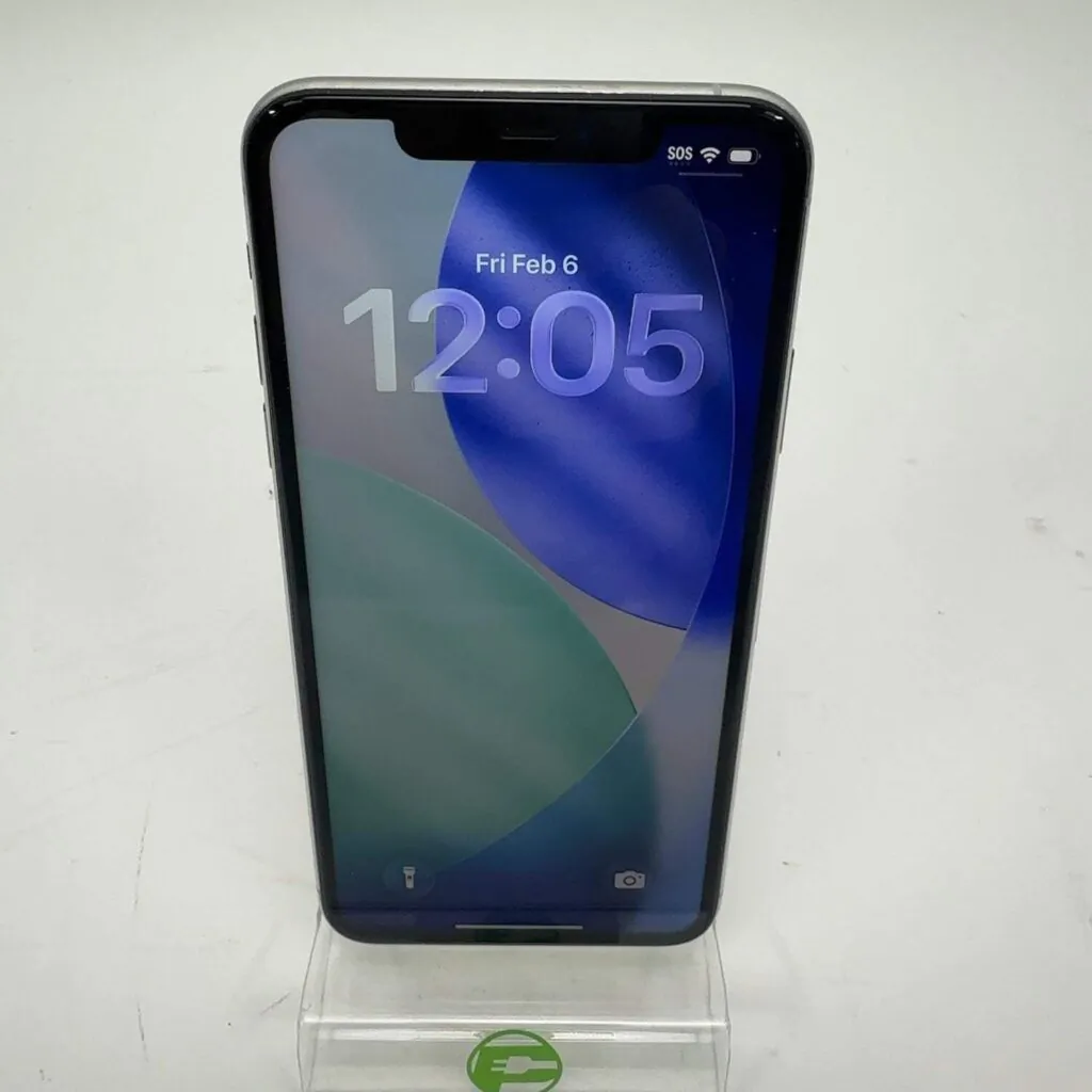 Unlocked Apple iPhone 11 Pro Max 64GB 26.2 Silver MWFP2LL/A Unknown Display