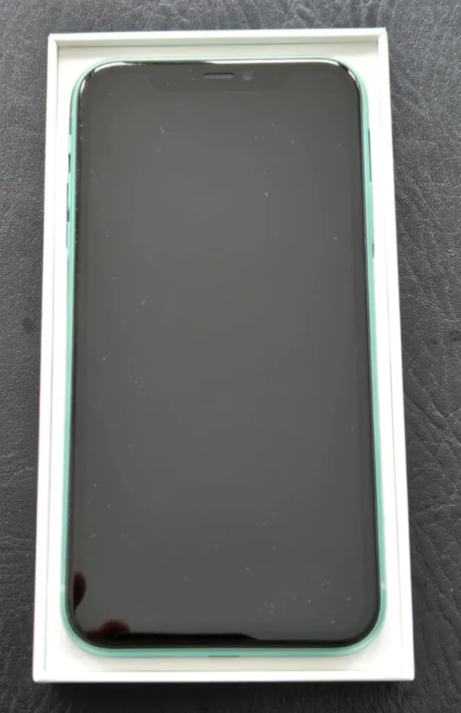 Apple iPhone 11 – 64 GB – Green (Factory Unlocked) MHCW3LL/A