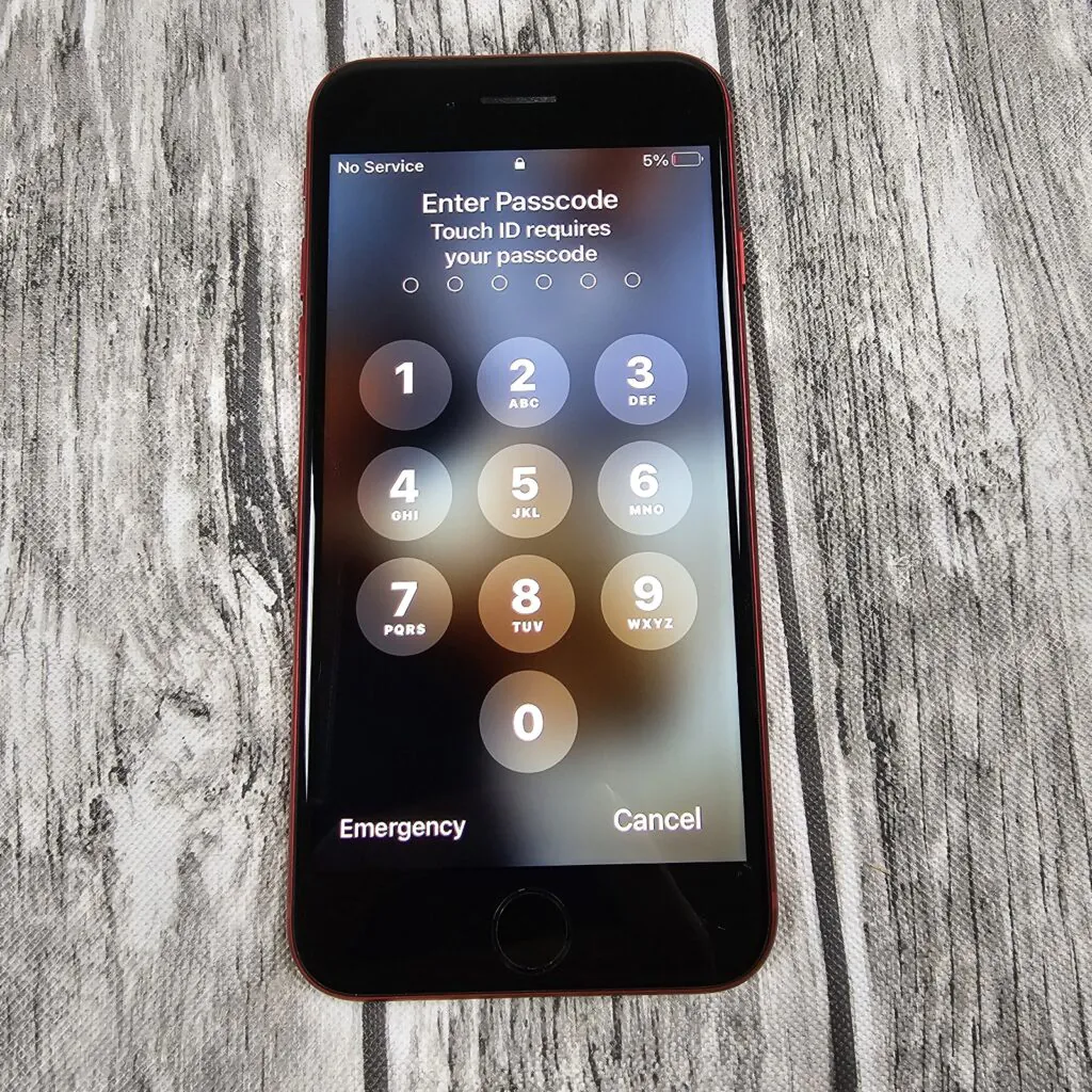 READ* Apple iPhone SE 2nd Generation 2020 64GB PRODUCT Red PASSWORD LOCKED