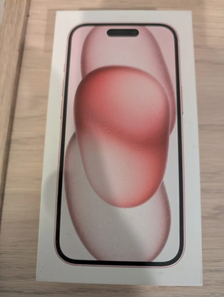 Apple iPhone 15 – 128 GB – Pink (Unlocked)
